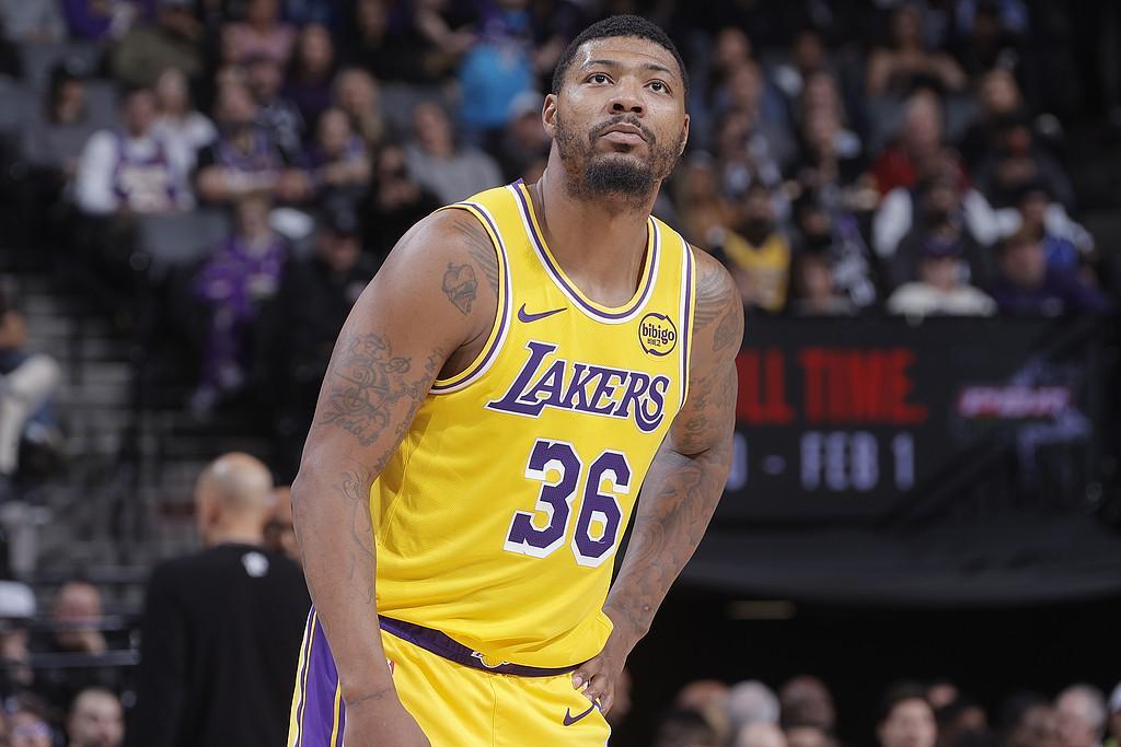 b体育-输在三分球，国王全场三分26投17中，湖人36投仅8中